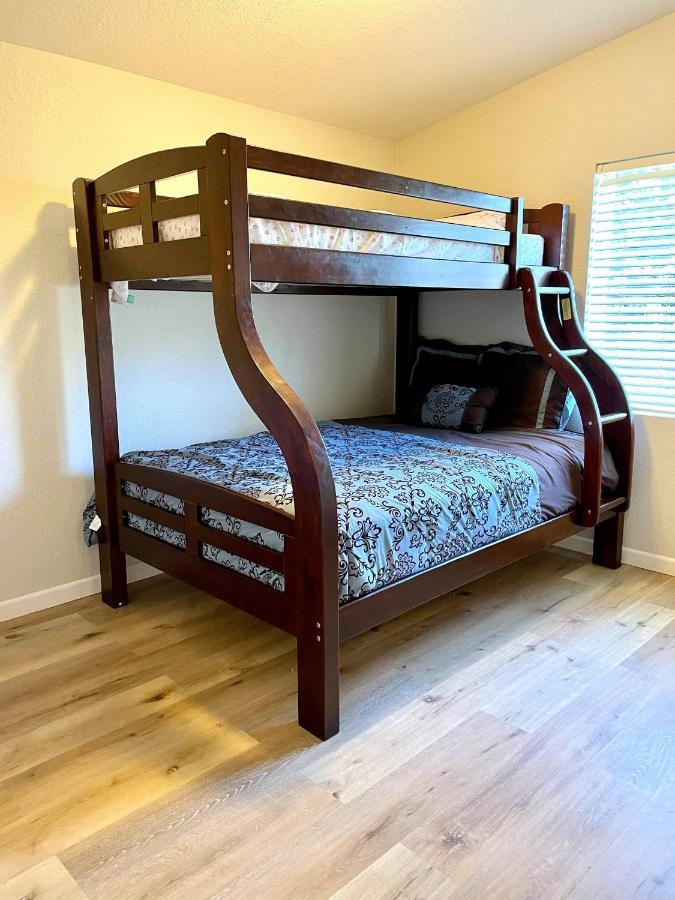 Yosemite Escapes - Pine Mountain Lake 格罗夫兰 外观 照片